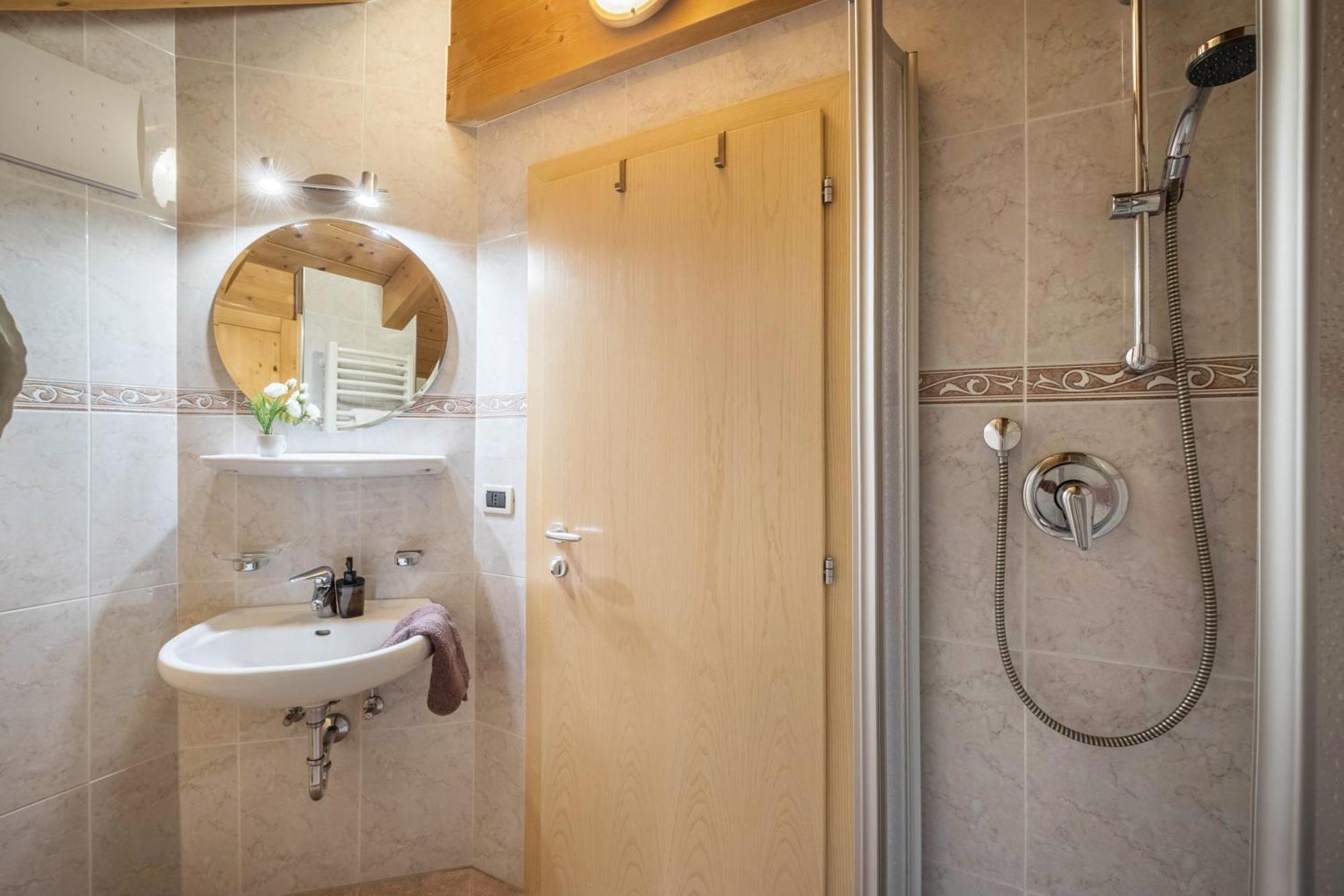 Bolser App Plan De Corones San Vigilio Di Marebbe Bilik gambar